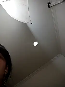 AmberGreyy  online show from April 10, 2026, 6:37 pm