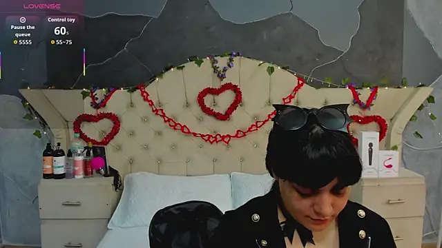 AmberGreyy  online show from February 12, 2026, 5:23 pm