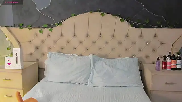 AmberGreyy  online show from January 16, 2026, 6:01 pm