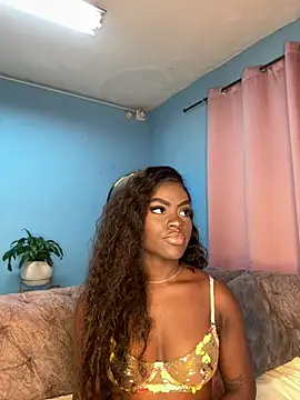 Snapshot of IsabellaBromsS chatting on January 16, 2026, 10:36 pm IsabellaBromsS online show from January 16, 2026, 10:36 pm