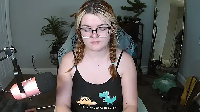 Snapshot of rodeobrii chatting on February 15, 2026, 3:40 am rodeobrii online show from February 15, 2026, 3:40 am