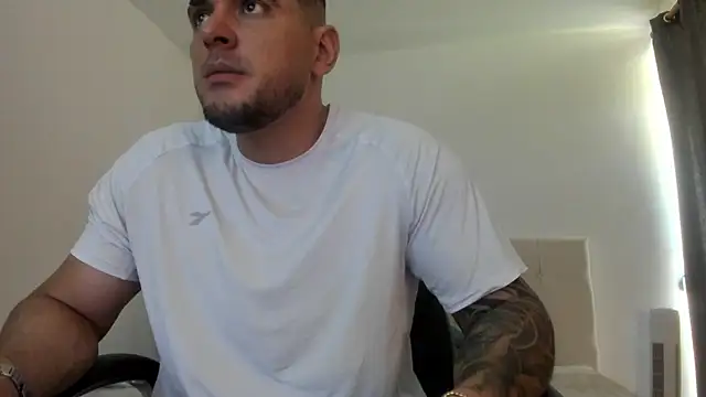 Snapshot of Teilor_Creed chatting on September 20, 2025, 7:41 pm Teilor Creed online show from September 20, 2025, 7:41 pm