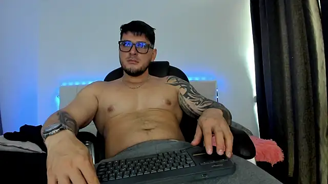 Teilor Creed online show from December 21, 2025, 5:03 pm