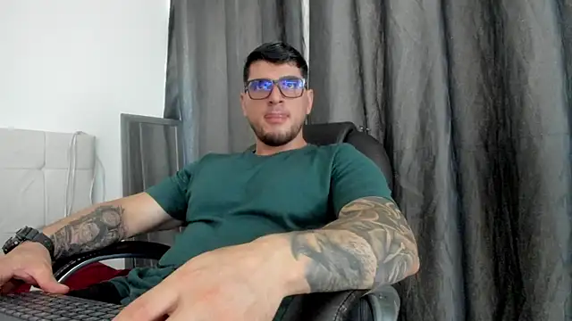 Snapshot of Teilor_Creed chatting on November 10, 2025, 7:30 pm Teilor Creed online show from November 10, 2025, 7:30 pm