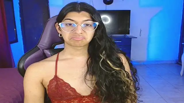 Snapshot of engielphoenis14 chatting on February 28, 2026, 10:42 pm engielphoenis14 online show from February 28, 2026, 10:42 pm