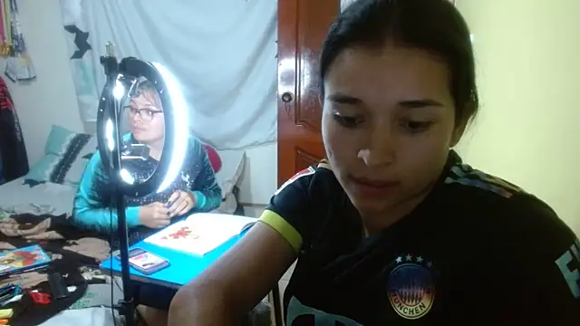 clayre and jill online show from February 5, 2026, 6:15 pm