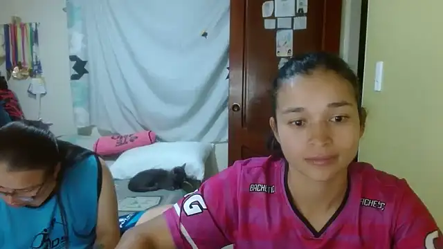 clayre and jill online show from March 22, 2026, 3:43 am