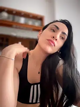 alessandra-a online show from June 1, 2026, 12:49 pm