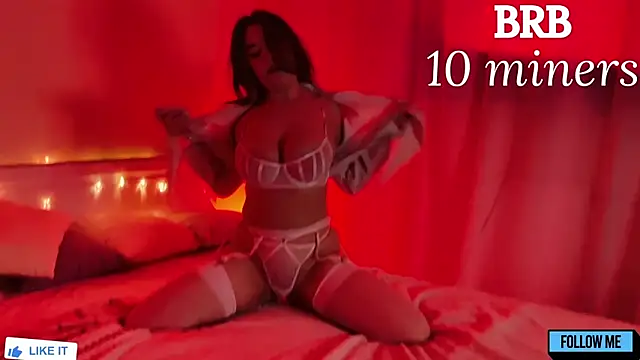Emily Gin online show from May 18, 2026, 2:01 am