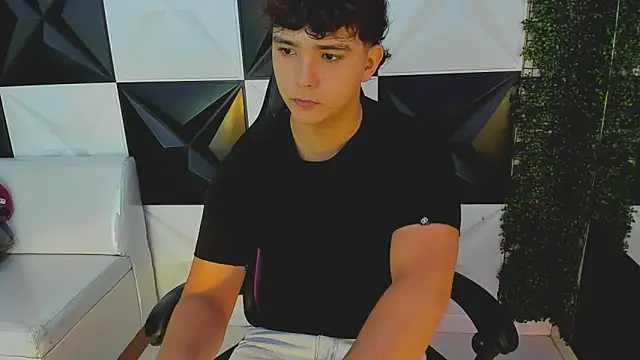 Dani cumboy online show from September 20, 2025, 1:05 pm