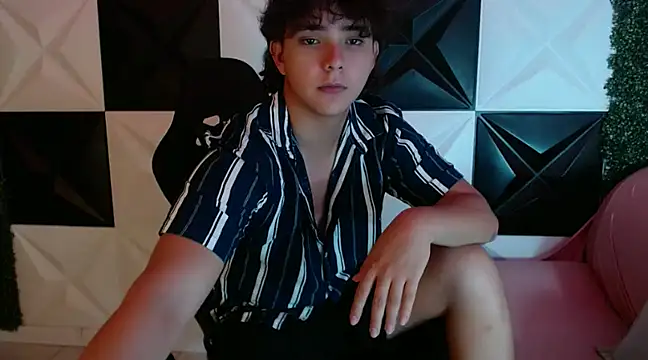 Dani cumboy online show from February 13, 2025, 2:12 am