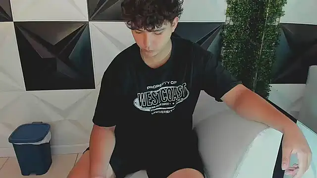 Dani cumboy online show from October 11, 2025, 1:45 pm