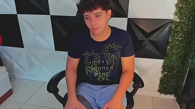 Dani cumboy online show from October 6, 2025, 2:07 pm