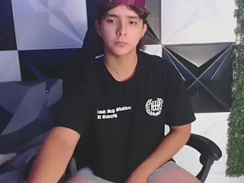 Dani cumboy online show from March 20, 2025, 9:26 am