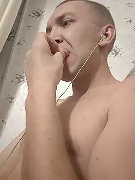 MityaXLoves online show from May 9, 2026, 5:38 pm
