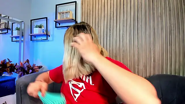 TomLondon  online show from February 5, 2026, 6:48 pm