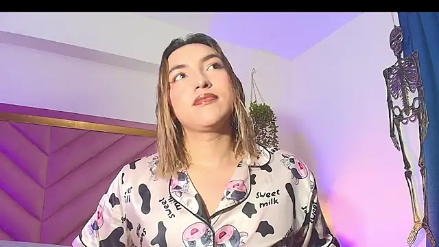 TomLondon  online show from November 7, 2025, 12:21 pm