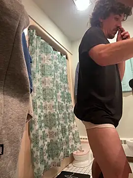 Snapshot of Lilsmokeshow017 chatting on September 29, 2025, 7:37 am Lilsmokeshow017 online show from September 29, 2025, 7:37 am