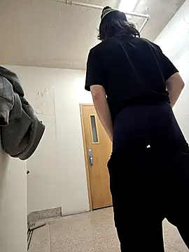 Snapshot of Lilsmokeshow017 chatting on November 7, 2025, 2:49 am Lilsmokeshow017 online show from November 7, 2025, 2:49 am