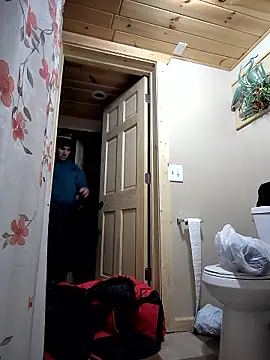 Snapshot of Lilsmokeshow017 chatting on January 18, 2026, 8:23 pm Lilsmokeshow017 online show from January 18, 2026, 8:23 pm