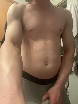 Snapshot of Lilsmokeshow017 chatting on February 24, 2025, 6:16 am Lilsmokeshow017 online show from February 24, 2025, 6:16 am