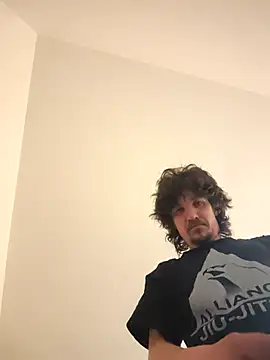 Snapshot of Lilsmokeshow017 chatting on December 16, 2025, 1:15 pm Lilsmokeshow017 online show from December 16, 2025, 1:15 pm