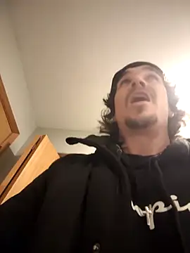 Snapshot of Lilsmokeshow017 chatting on November 9, 2025, 11:09 pm Lilsmokeshow017 online show from November 9, 2025, 11:09 pm