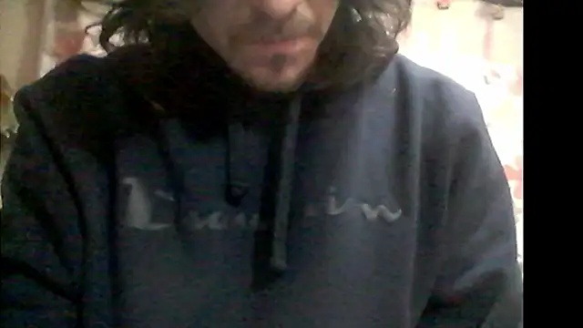 Snapshot of Lilsmokeshow017 chatting on May 8, 2026, 3:43 am Lilsmokeshow017 online show from May 8, 2026, 3:43 am