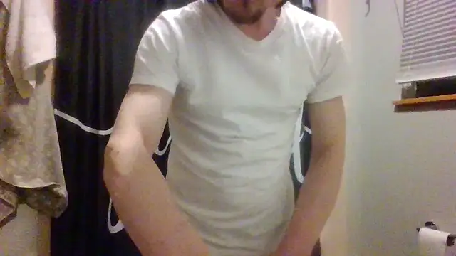 Snapshot of Lilsmokeshow017 chatting on March 18, 2025, 11:55 am Lilsmokeshow017 online show from March 18, 2025, 11:55 am