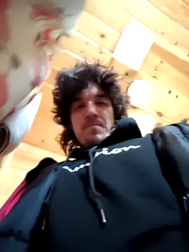 Snapshot of Lilsmokeshow017 chatting on December 21, 2025, 4:19 pm Lilsmokeshow017 online show from December 21, 2025, 4:19 pm