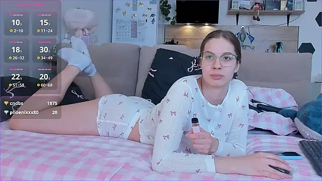 Snapshot of Girl_alone_home chatting on March 7, 2026, 4:08 am Girl alone home online show from March 7, 2026, 4:08 am