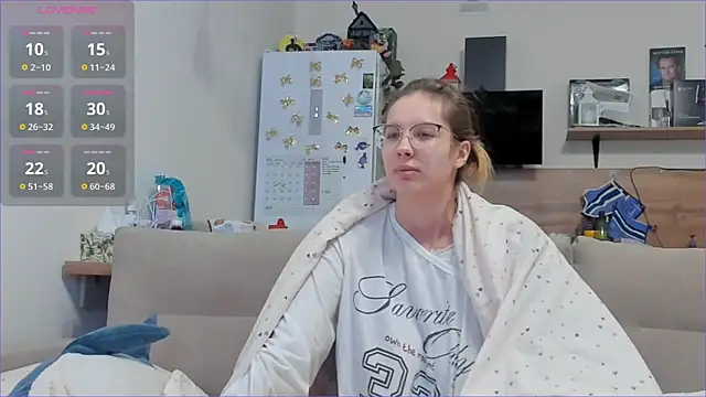 Snapshot of Girl_alone_home chatting on April 10, 2026, 3:35 am Girl alone home online show from April 10, 2026, 3:35 am