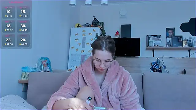 Snapshot of Girl_alone_home chatting on April 13, 2026, 3:54 am Girl alone home online show from April 13, 2026, 3:54 am