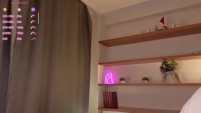 Snapshot of NaokoStifel chatting on September 24, 2025, 1:13 am NaokoStifel online show from September 24, 2025, 1:13 am