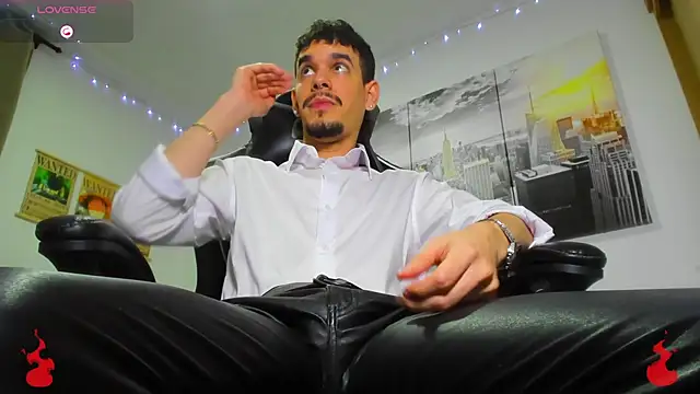 Snapshot of BRAYHAMBROWN chatting on October 20, 2025, 1:51 am BRAYHAMBROWN online show from October 20, 2025, 1:51 am