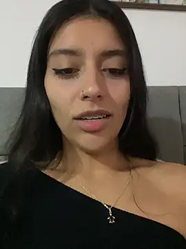 Snapshot of BrittanyDiaz chatting on July 5, 2026, 3:11 am BrittanyDiaz online show from July 5, 2026, 3:11 am