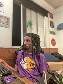 Snapshot of hotcamboy420 chatting on January 27, 2025, 3:47 am hotcamboy420 online show from January 27, 2025, 3:47 am