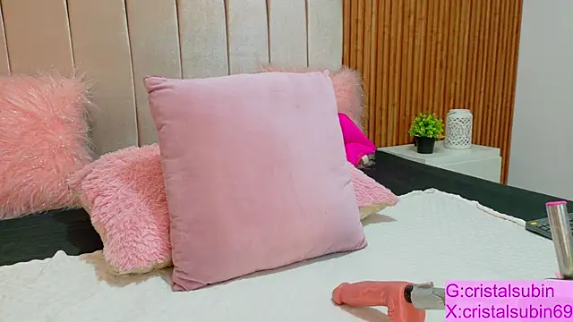 cristal subin69 online show from November 4, 2025, 12:20 pm