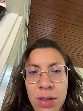 karlamorris  online show from February 27, 2026, 1:11 pm