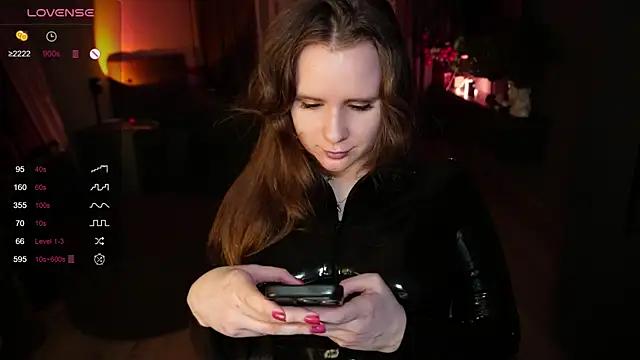 Snapshot of Jantrlatex chatting on May 21, 2026, 9:34 pm Jantrlatex online show from May 21, 2026, 9:34 pm