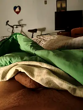 italovene online show from November 22, 2025, 11:58 pm