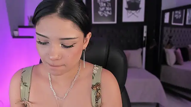 renee shelby  online show from February 19, 2026, 8:17 pm