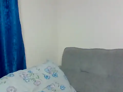Snapshot of _crystal_princesss chatting on October 1, 2025, 11:41 pm crystal princesss online show from October 1, 2025, 11:41 pm