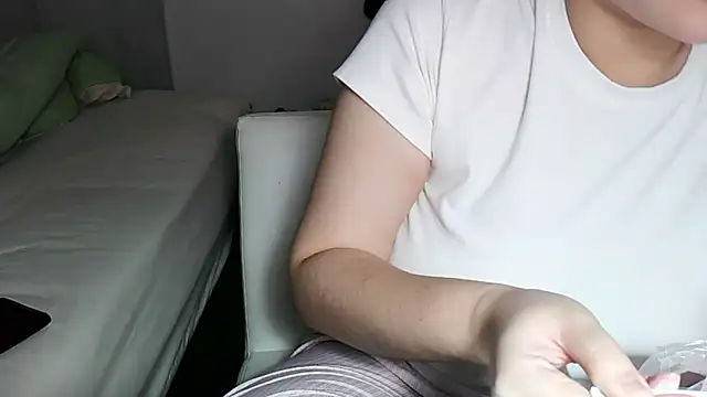 iamMalixxx online show from October 3, 2025, 12:06 pm