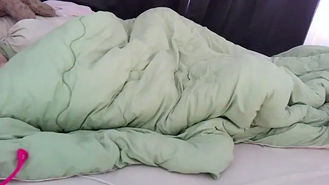 iamMalixxx online show from February 16, 2026, 12:31 am