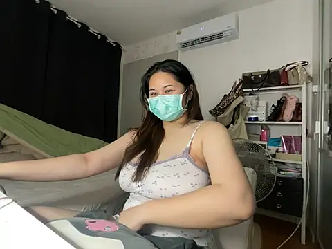 iamMalixxx online show from February 1, 2025, 4:54 pm