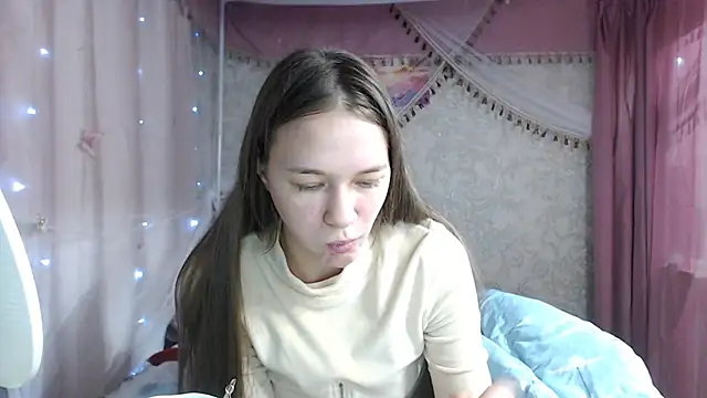 leila bambi  online show from December 22, 2025, 5:02 pm