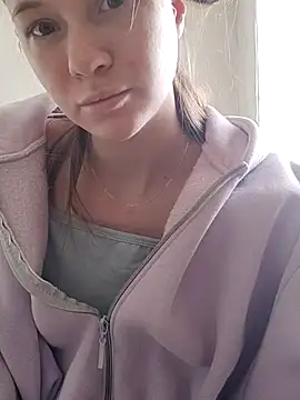 leila bambi  online show from February 13, 2026, 11:21 am