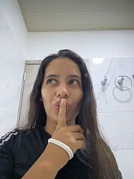 juliana 0796 online show from May 10, 2026, 2:37 am
