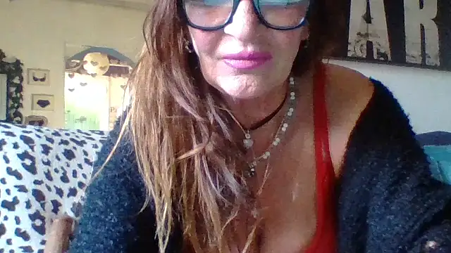 gildamilf online show from January 8, 2026, 2:01 pm